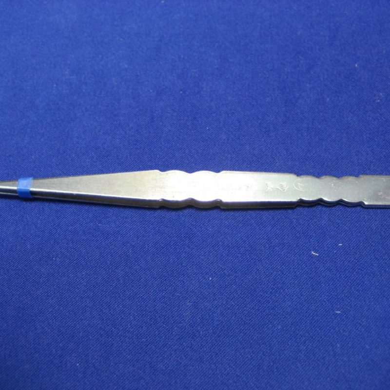 Pęseta do nawlekania nici prosta 13,5cm